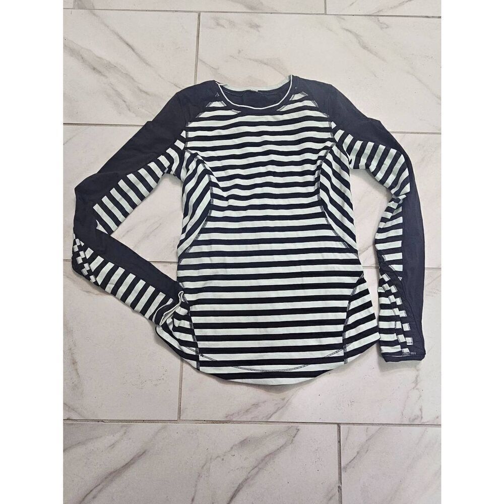 Lululemon Size 6 Stripe Long Sleeve Pullover